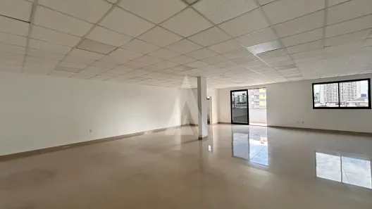 Sala Comercial para alugar, 113m² no Anita Garibaldi, Joinville