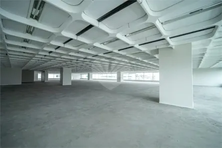 Sala Comercial à venda, 2844m² no Jardim São Luís, São Paulo