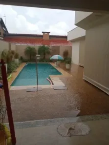 Sobrado com 3 Quartos à venda, 180m² no Aeroporto, Araçatuba