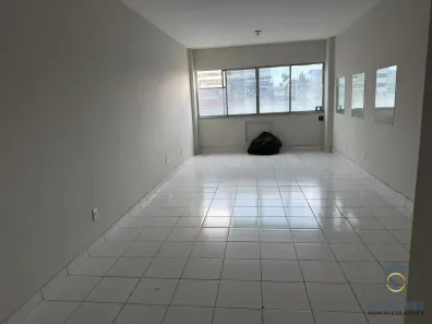 Sala Comercial para venda ou aluguel, 38m² no Madureira, Rio de Janeiro
