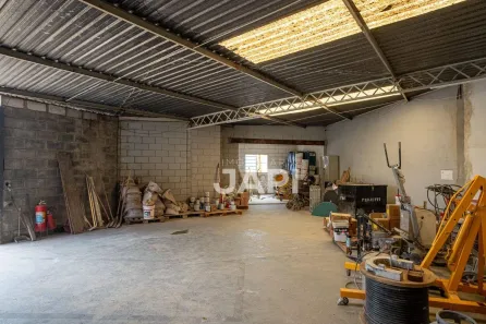 Imóvel Comercial com 3 Quartos à venda, 450m² no Caxambu, Jundiaí