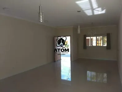 Casa com 3 Quartos para alugar, 170m² no Parque São Cristóvão, Taubaté