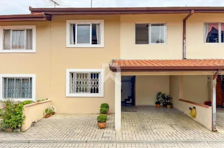 Casa com 3 Quartos para alugar, 100m² no Boqueirão, Curitiba