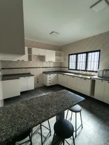 Casa com 3 Quartos para alugar, 300m² no Jardim Paraíso, Botucatu