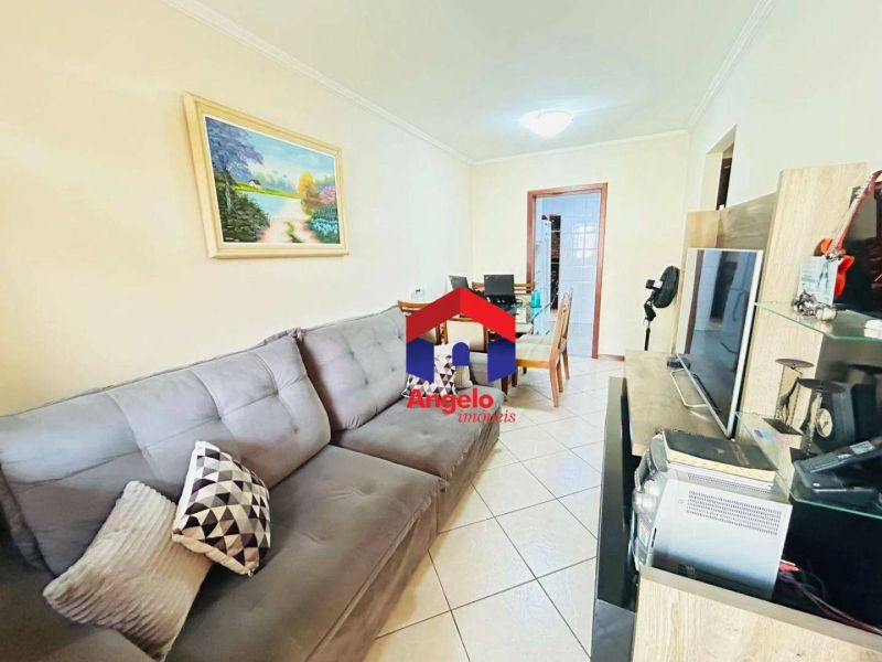 Casa com 2 quartos — Santa Amélia, Belo Horizonte