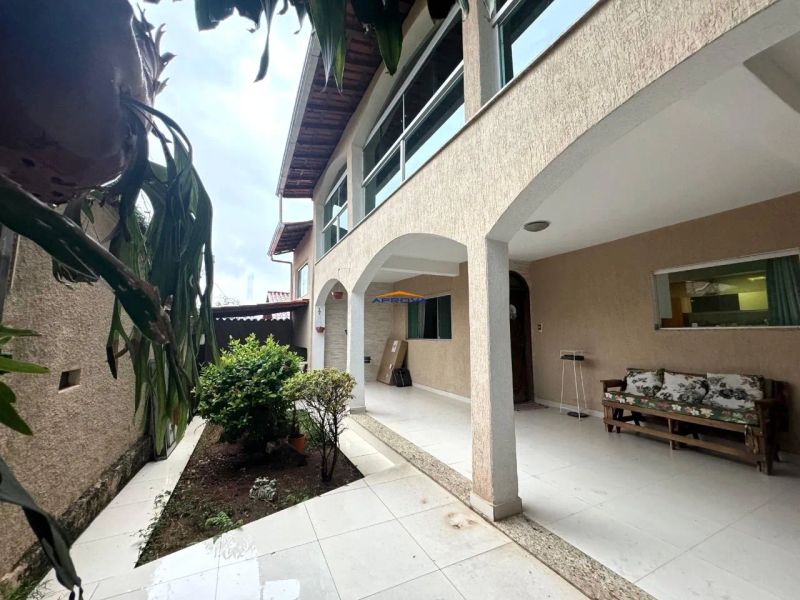Casa com 4 quartos — Alípio de Melo, Belo Horizonte