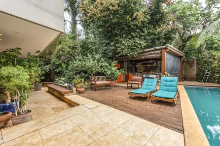 Casa com 5 Quartos à venda, 600m² no Vila Tramontano, São Paulo