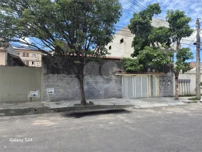 Casa com 3 Quartos à venda, 396m² no Montese, Fortaleza