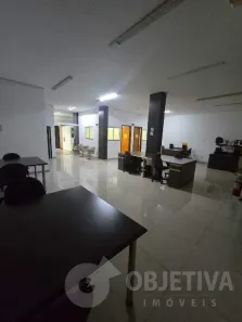 Prédio Comercial à venda, 600m² no Centro, Uberlândia