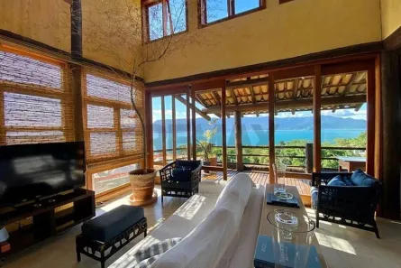 Casa com 4 Quartos à venda, 212m² no Cambaquara, Ilhabela