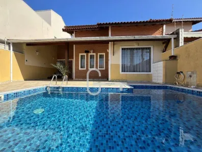 Casa com 3 Quartos à venda, 187m² no Balneário Stella Maris, Peruíbe