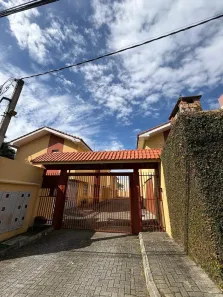 Sobrado com 3 Quartos para alugar, 82m² no Santa Cândida, Curitiba