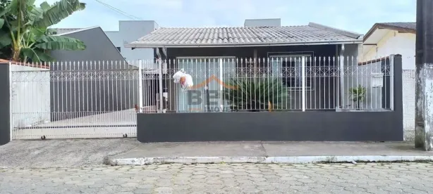 Casa com 2 Quartos à venda, 70m² no Santa Regina, Itajaí