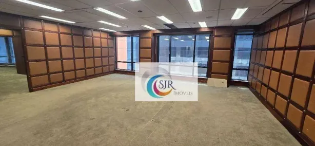 Sala Comercial para alugar, 218m² no Cerqueira César, São Paulo