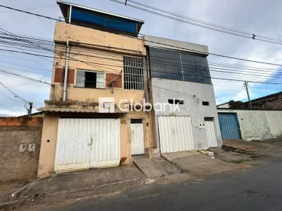 Apartamento com 3 Quartos para alugar, 65m² no Monte Alegre, Montes Claros