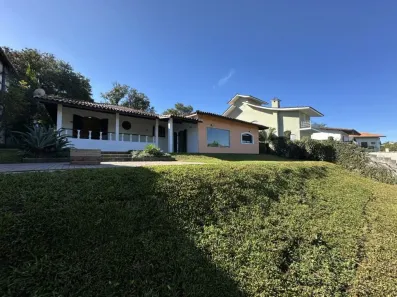 Casa de Condomínio com 3 Quartos para alugar, 840m² no San Diego Park, Cotia