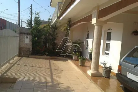 Casa com 3 Quartos à venda, 180m² no Jardim Aparecida Nasser, Marília