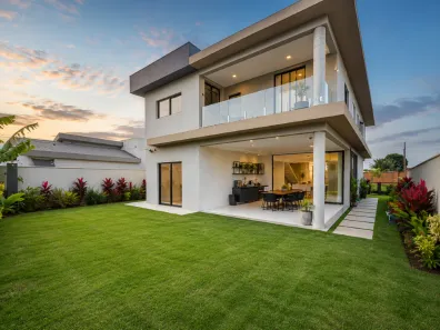 Casa de Condomínio com 5 Quartos à venda, 326m² no Comercial Norte, Bayeux