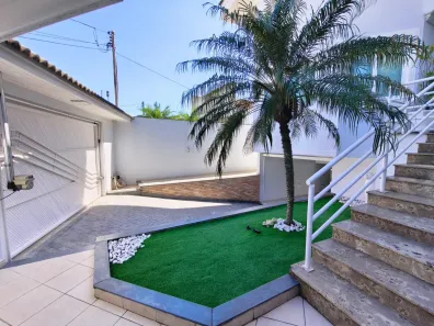 Sobrado com 4 Quartos à venda, 345m² no Jardim Leonor Mendes de Barros, São Paulo