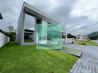 Casa com 4 Quartos à venda, 270m² no Ratones, Florianópolis