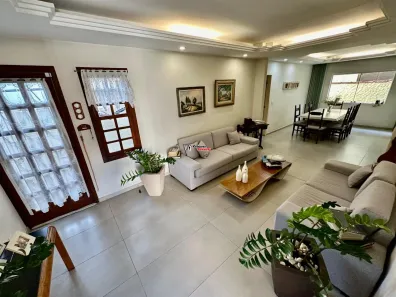 Casa com 4 Quartos para alugar, 315m² no Itapoã, Belo Horizonte