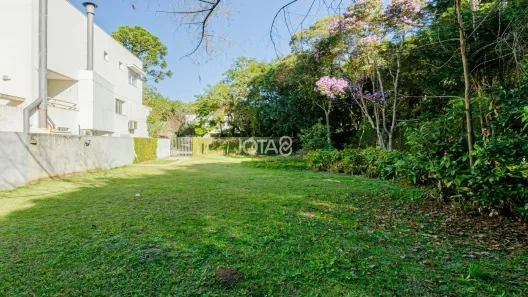 Lote/Terreno à venda, 900m² no Mossunguê, Curitiba