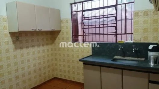 Casa com 2 Quartos à venda, 141m² no Vila Albertina, Ribeirão Preto
