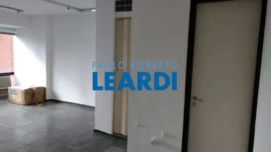 Sala Comercial à venda, 35m² no Pinheiros, São Paulo