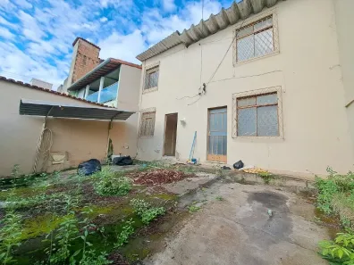 Casa com 3 Quartos à venda, 101m² no Barreiro, Belo Horizonte
