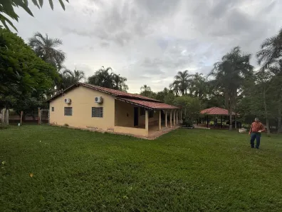 Fazenda/Sítio com 3 Quartos à venda, 122000m² no , Anicuns