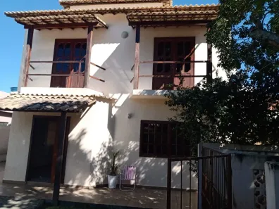 Casa com 4 Quartos à venda, 220m² no Mar Y Lago, Rio das Ostras