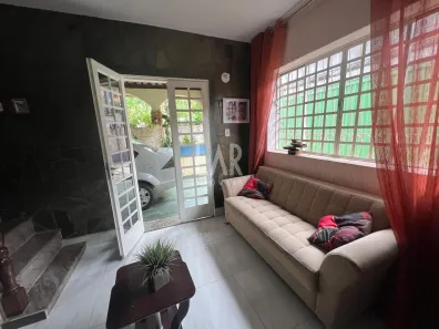 Casa com 3 Quartos para alugar, 120m² no Floramar, Belo Horizonte