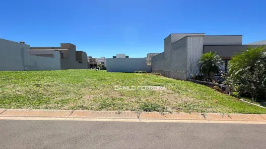 Lote/Terreno à venda, 300m² no Jardim Residencial Dona Lucilla, Indaiatuba
