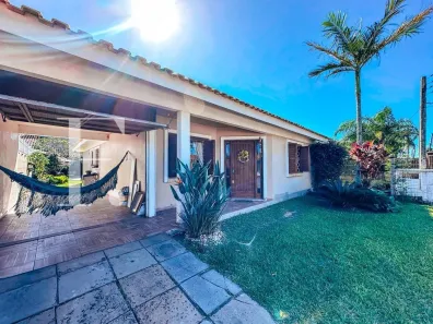 Casa com 3 Quartos à venda, 360m² no XANGRI-LÁ, Xangri-lá