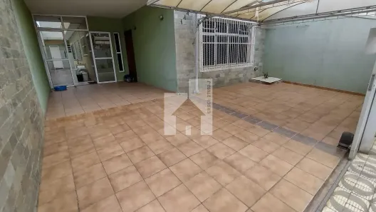 Casa com 2 Quartos à venda, 102m² no Vila Helena, Jundiaí