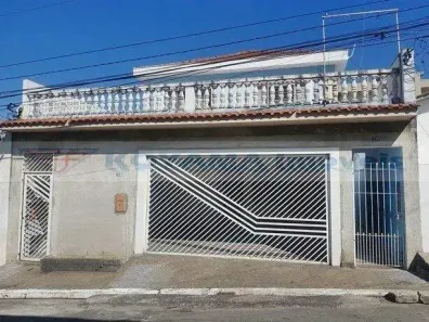 Sobrado com 5 Quartos à venda, 176m² no Vila Liviero, São Paulo