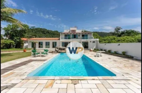 Casa com 6 Quartos para alugar, 570m² no Praia das Taquaras, Balneário Camboriú