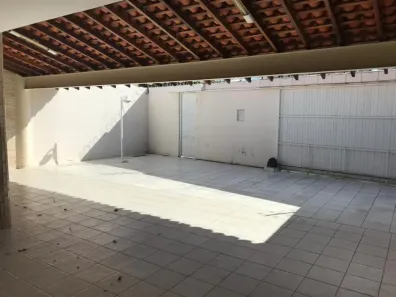 Casa com 4 Quartos à venda, 200m² no São João, Teresina