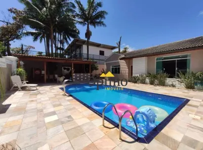 Casa com 6 Quartos à venda, 450m² no Interlagos, São Paulo