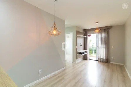 Apartamento com 2 Quartos para alugar, 49m² no Uberaba, Curitiba