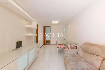 Apartamento com 3 Quartos para alugar, 83m² no Itacorubi, Florianópolis