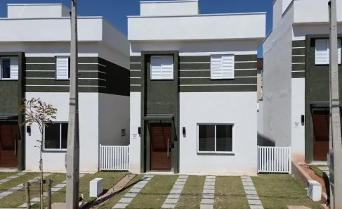 Sobrado com 3 Quartos à venda, 90m² no Piracangaguá II, Taubaté