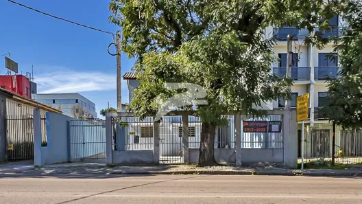 Apartamento com 2 Quartos para alugar, 30m² no Capão Raso, Curitiba