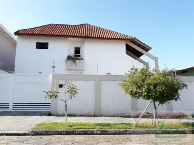 Sobrado com 6 Quartos à venda, 330m² no Jd Marcia II, Peruíbe