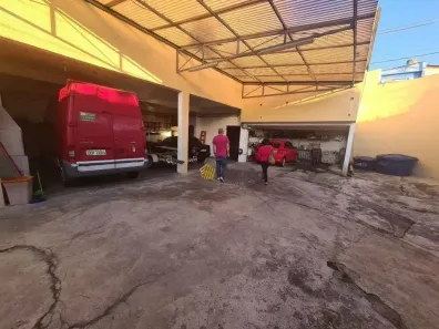 Galpão/Depósito/Armazém à venda, 344m² no Alves Dias, São Bernardo do Campo
