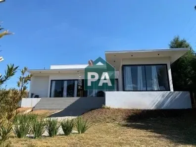 Fazenda/Sítio com 2 Quartos à venda, 216m² no Área Rural de Poços de Caldas, Poços de Caldas