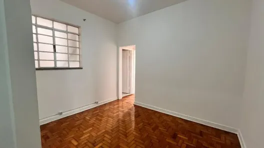 Apartamento com 2 Quartos para alugar, 70m² no Aclimação, São Paulo