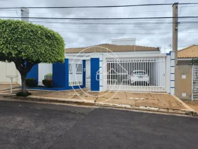 Casa com 3 Quartos à venda, 200m² no Centro, Marília