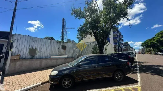 à venda, 1000m² no Centro, Toledo