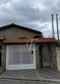 Casa com 3 Quartos à venda, 230m² no Vila Franci, São Paulo